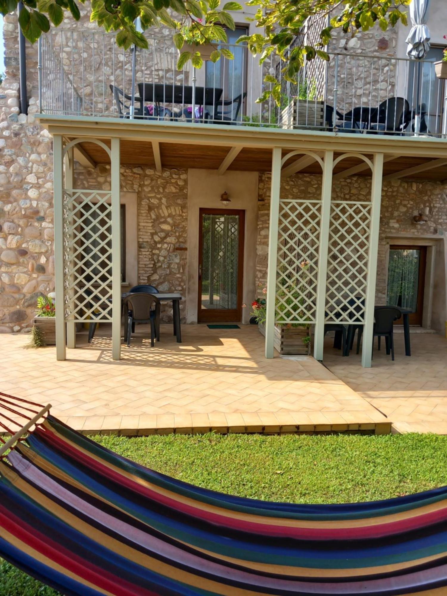 Corte Davini Agriturismo Monzambano Exterior foto